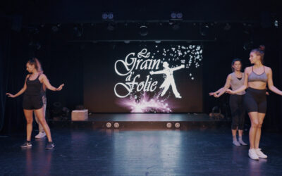 Cabaret Grain de Folie – Ecran de scène