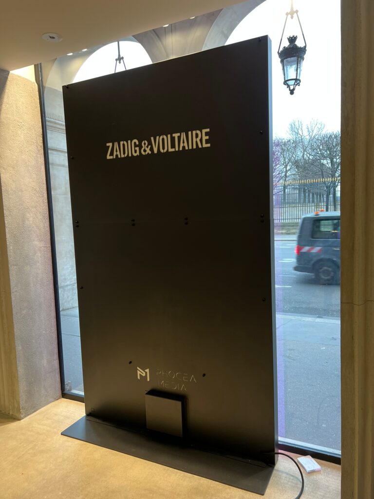 Arrière Ecran LED vitrine Zadig&Voltaire Paris